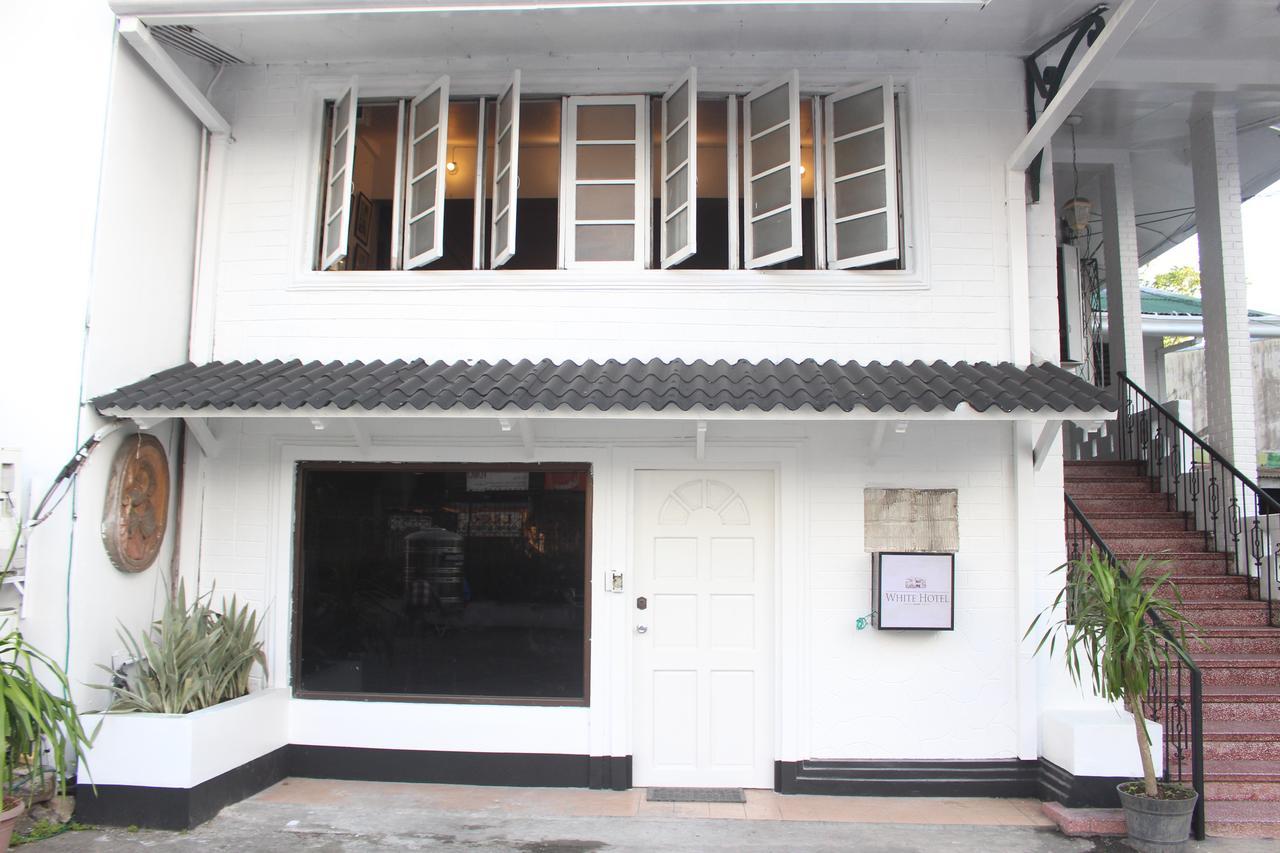 The White Bed And Breakfast Bacolod Kültér fotó