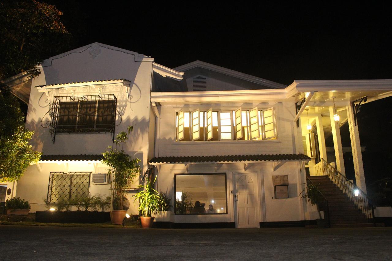 The White Bed And Breakfast Bacolod Kültér fotó